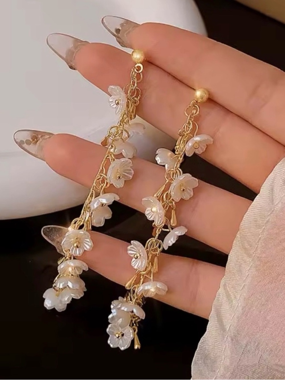 Flower Earrings pearl white - Picture 5 of 8